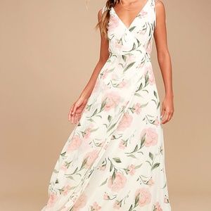NWT Lulus romantic possibilities maxi dress